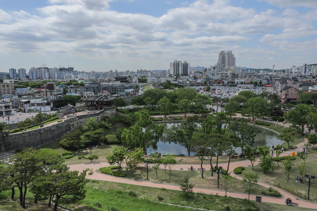 Suwon